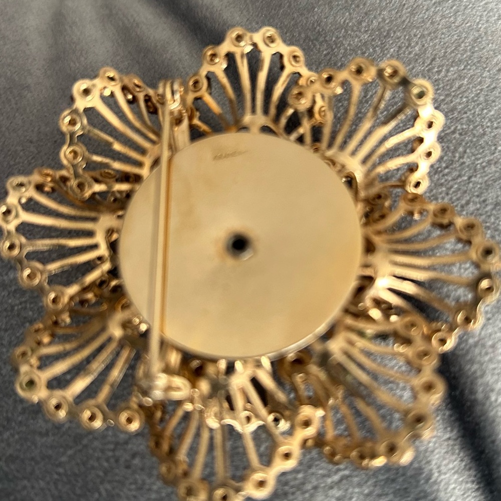 Vintage Kramer RHINESTONE Brooch - Picture 3 of 5